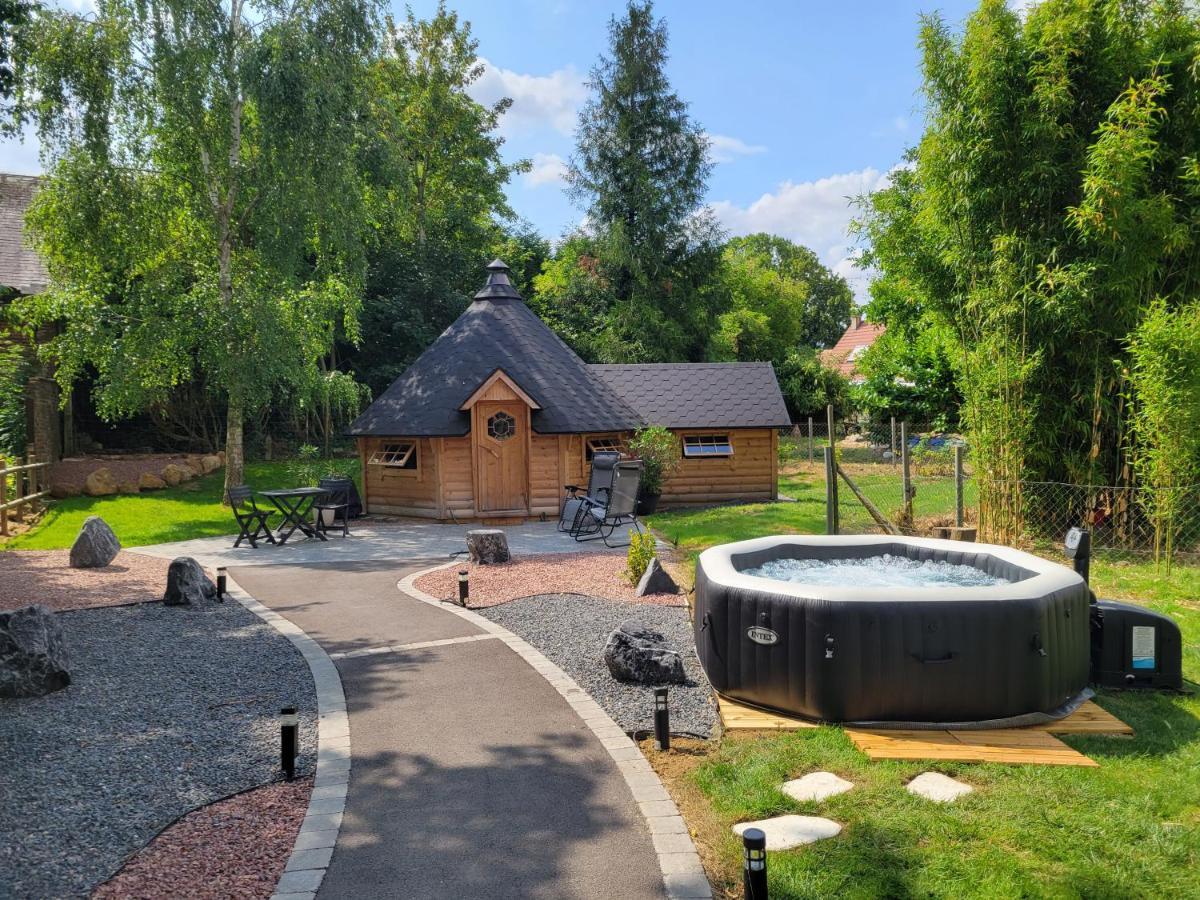 Chambres D'Hotes Et Logement Insolite - Les Canards De La Germaine Sancourt  Exterior photo